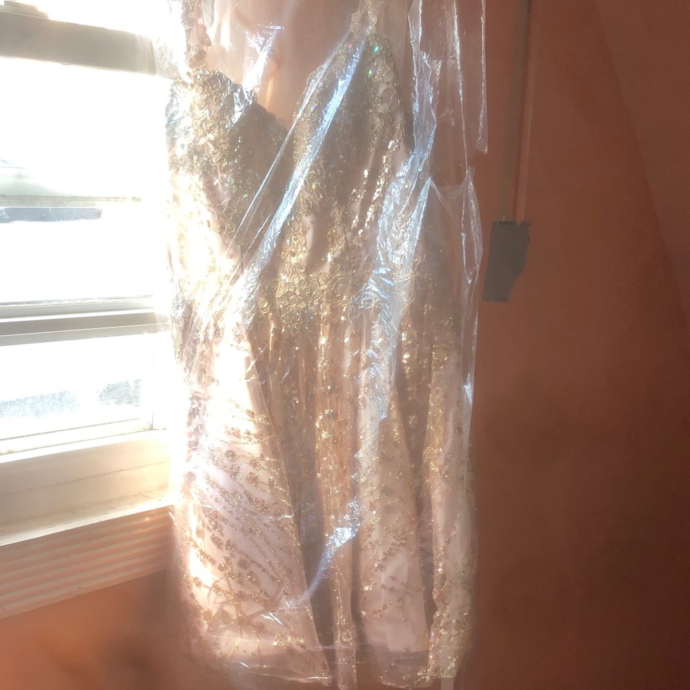 Elegant Gold Sequin Dress